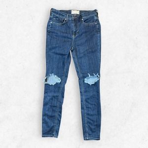 Free People Jeans Women's 27R Blue Skinny‎ Distressed Denim Open Knees - Flawed
